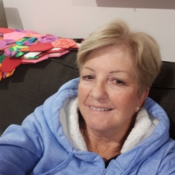 Ruth - Urbansocial.com AU Member