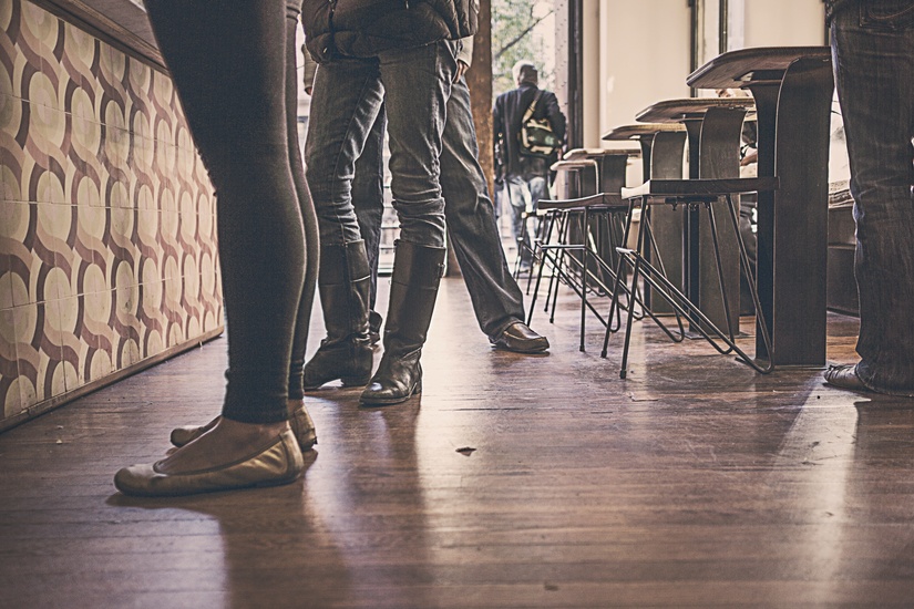 The do’s and don’ts of approaching men