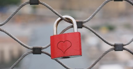 heart padlock