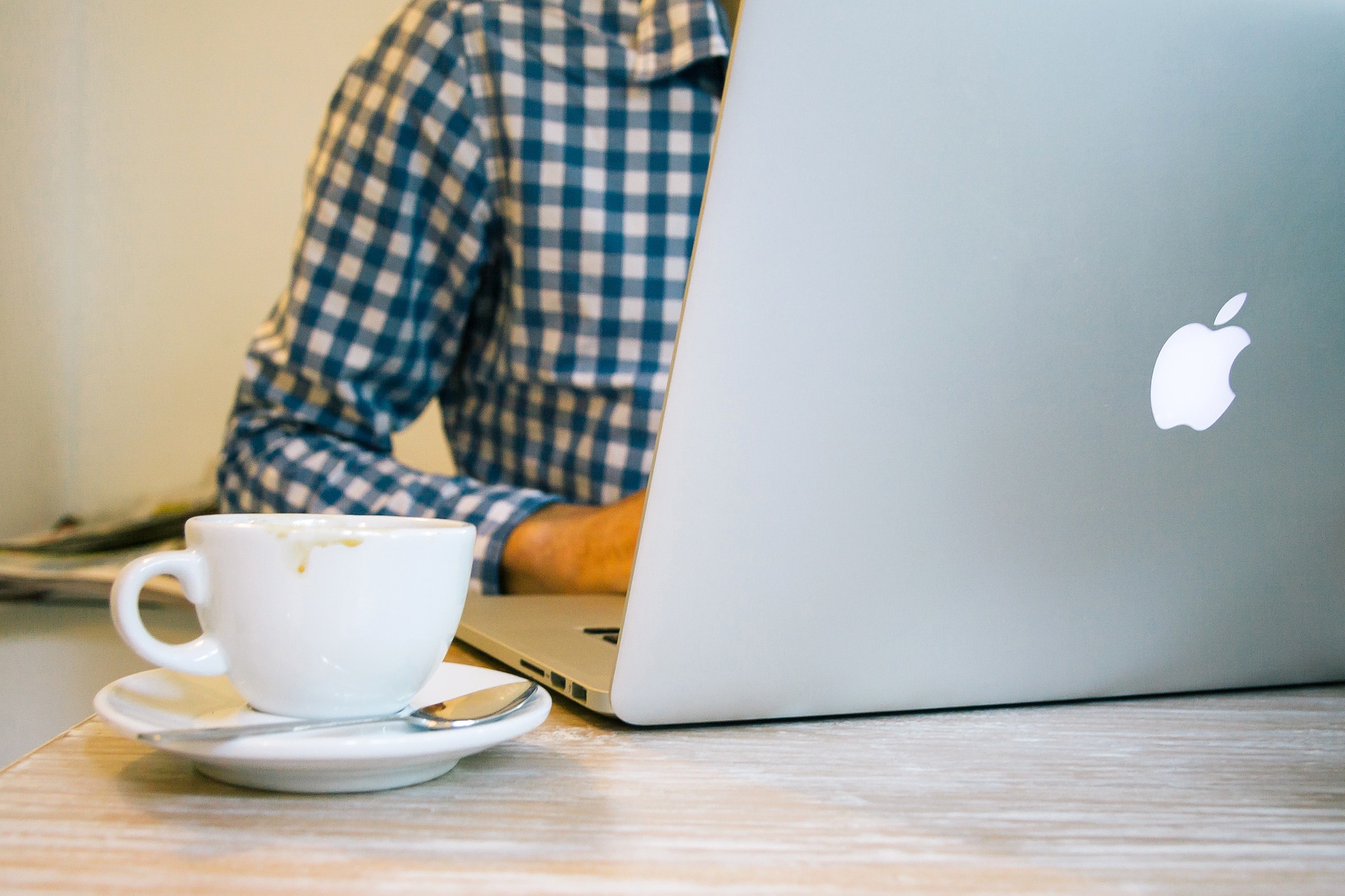 Make Your Online First Impression Count | Urban Social