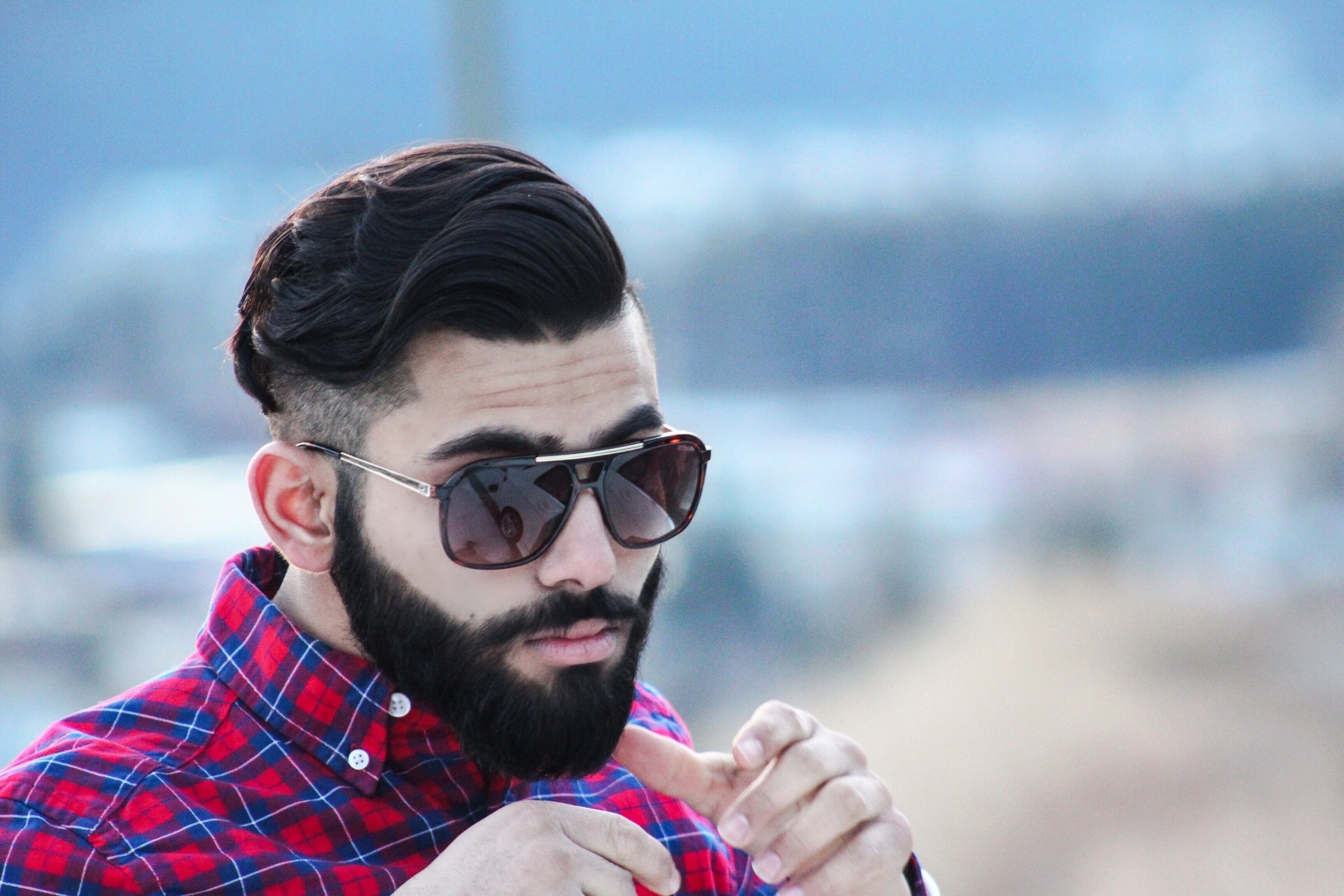 Essential First Date Facial Hair Grooming Tips