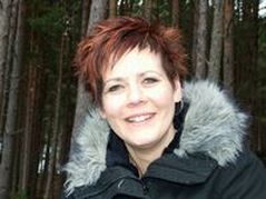 debbie's profile image