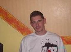 lewis1984's profile image