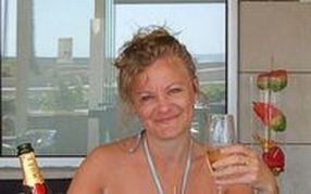 Carrie B's profile image