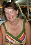 beach loving slim brunette's profile image
