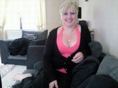 angie's profile image